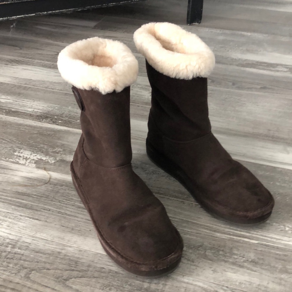 Michael Kors brown suede boots size 6